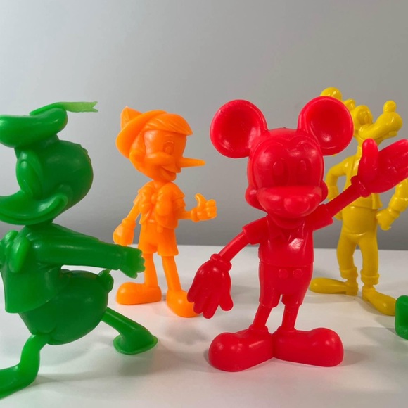 Vintage 1960-70's Louis Marx 6 Inch molded plastic Disney characters - Picture 2 of 8